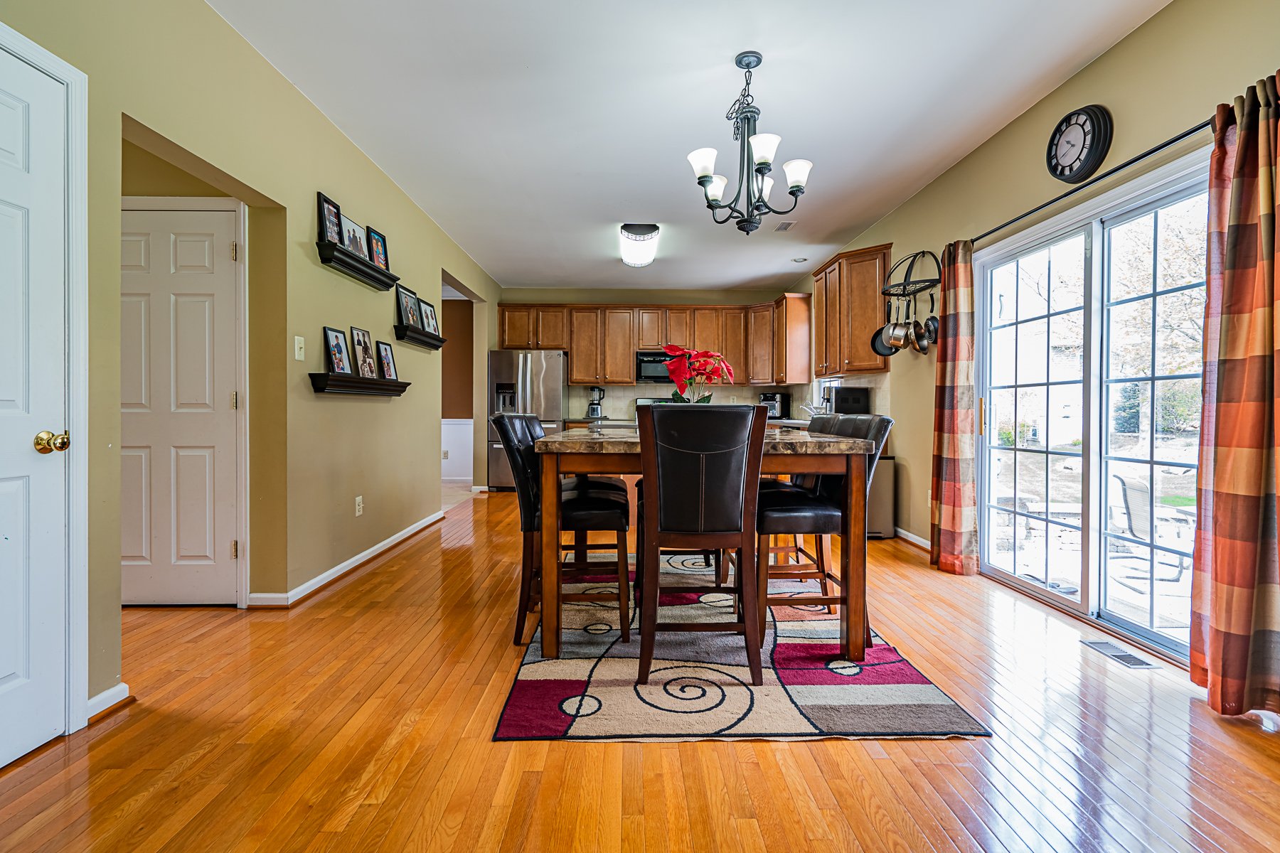 4970 Hycliff Chase