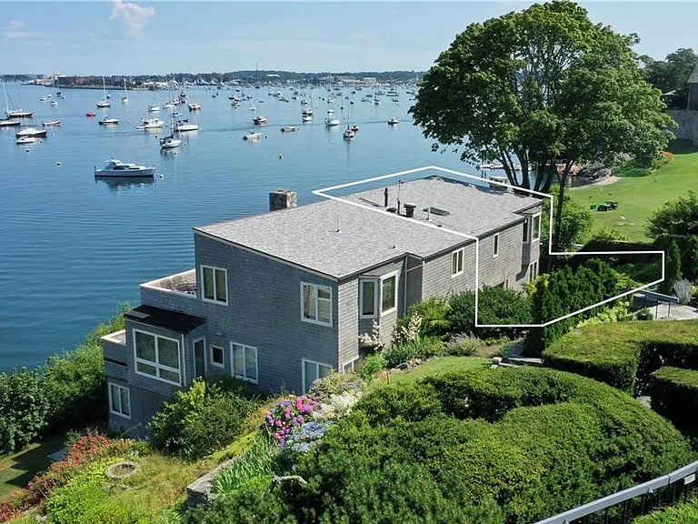 127 Harrison Ave APT 11