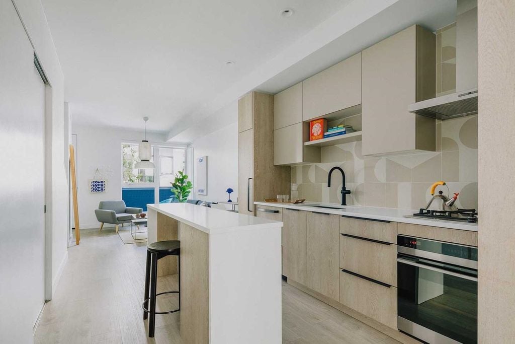 322 E 15th Ave, #211