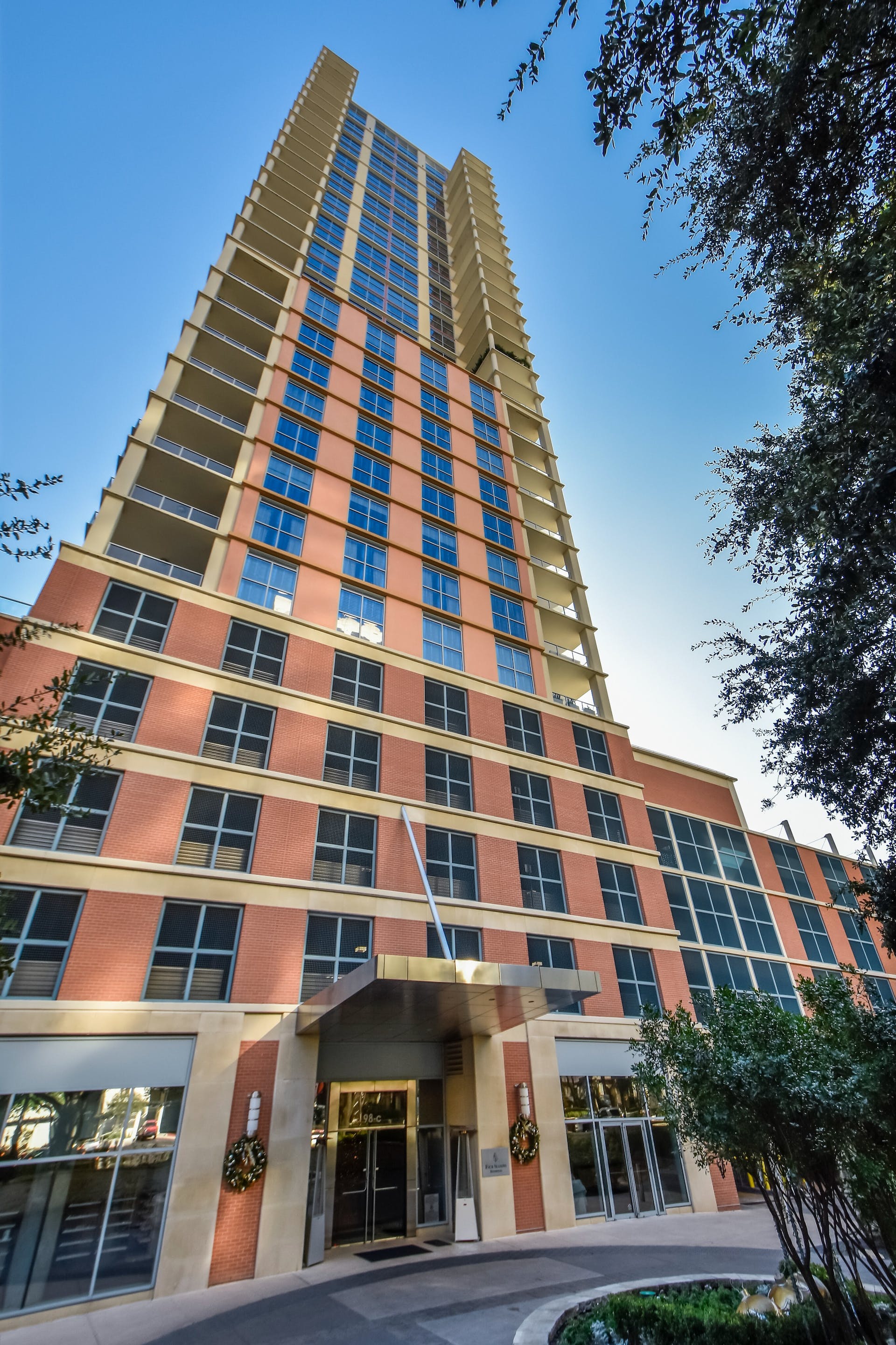 98 San Jacinto Blvd #1701