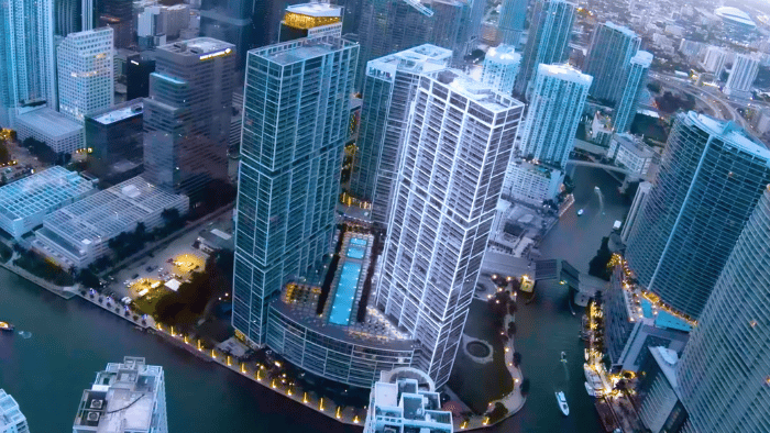 January 2025 | Discovering Icon Brickell: A Chic Residential Oasis in the Heart of Downtown Miami