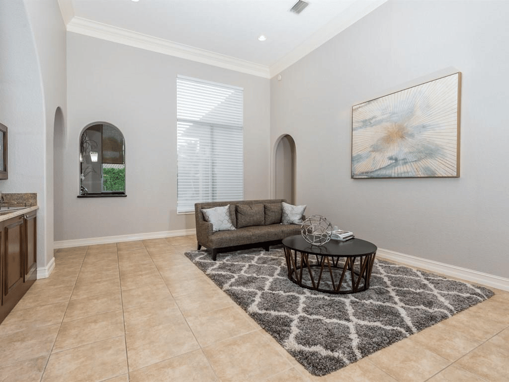 12185 NW 71 St