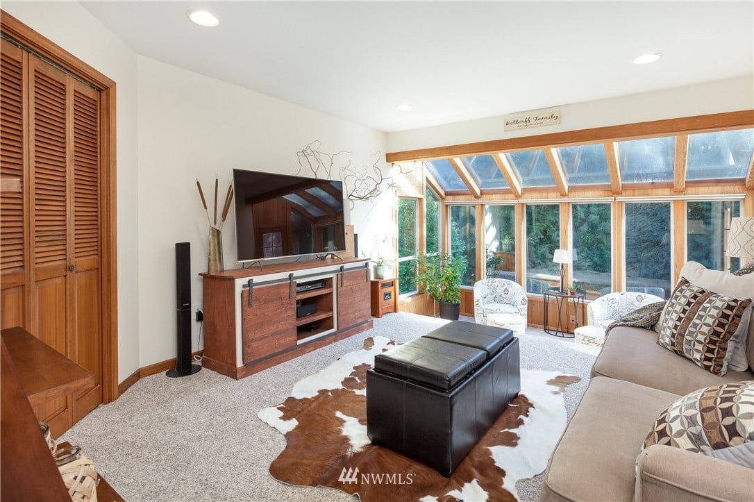 19111 123rd Ave SE