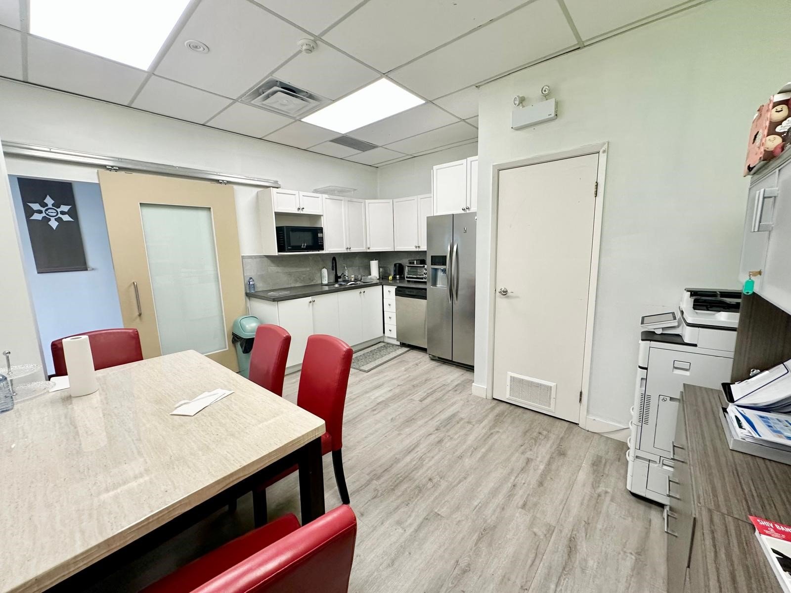 15 Hardwood Avenue S Units: 105-106