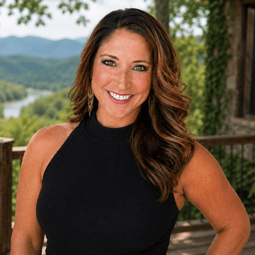 Janelle Johnson Atlanta, GA Real Estate Agent Headshot