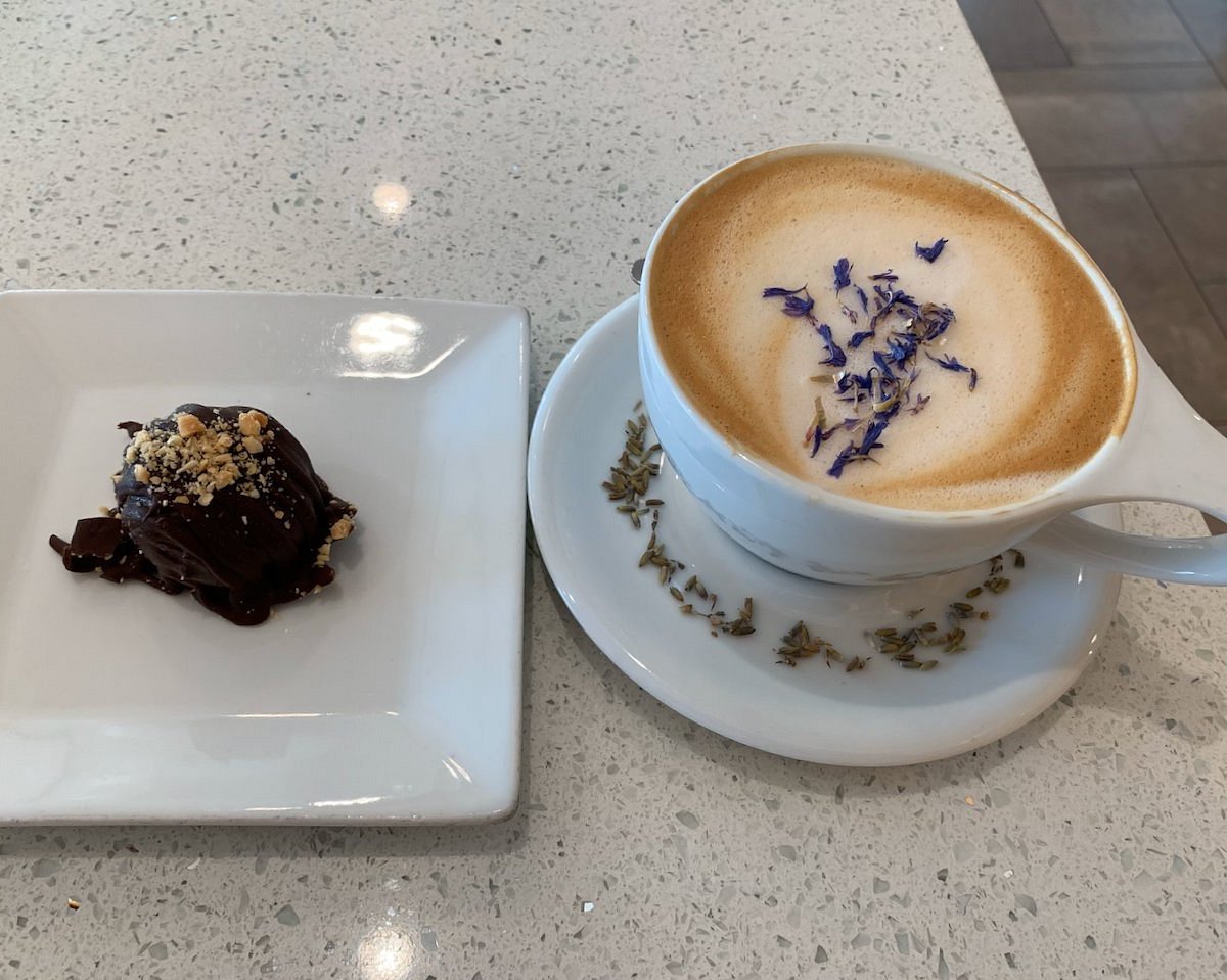 VEGAN RESTAURANTS IN & AROUND WESTLAKE VILLAGE, CA 