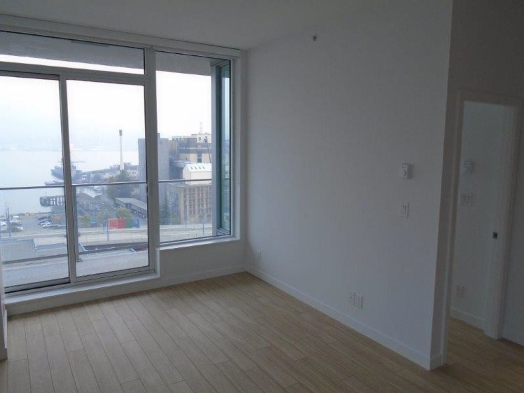 955 E Hastings St, PH#7