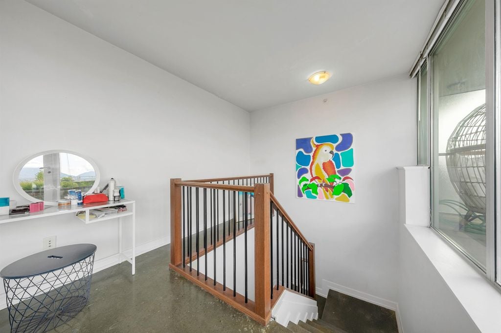 221 Union St, #906