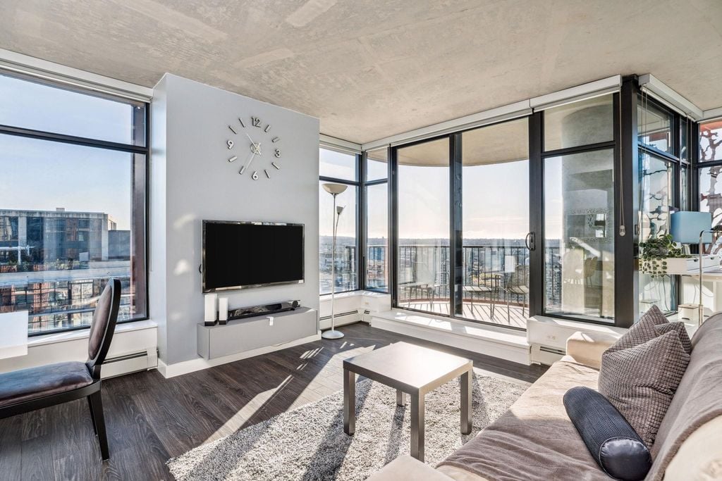 128 W Cordova St, #3506
