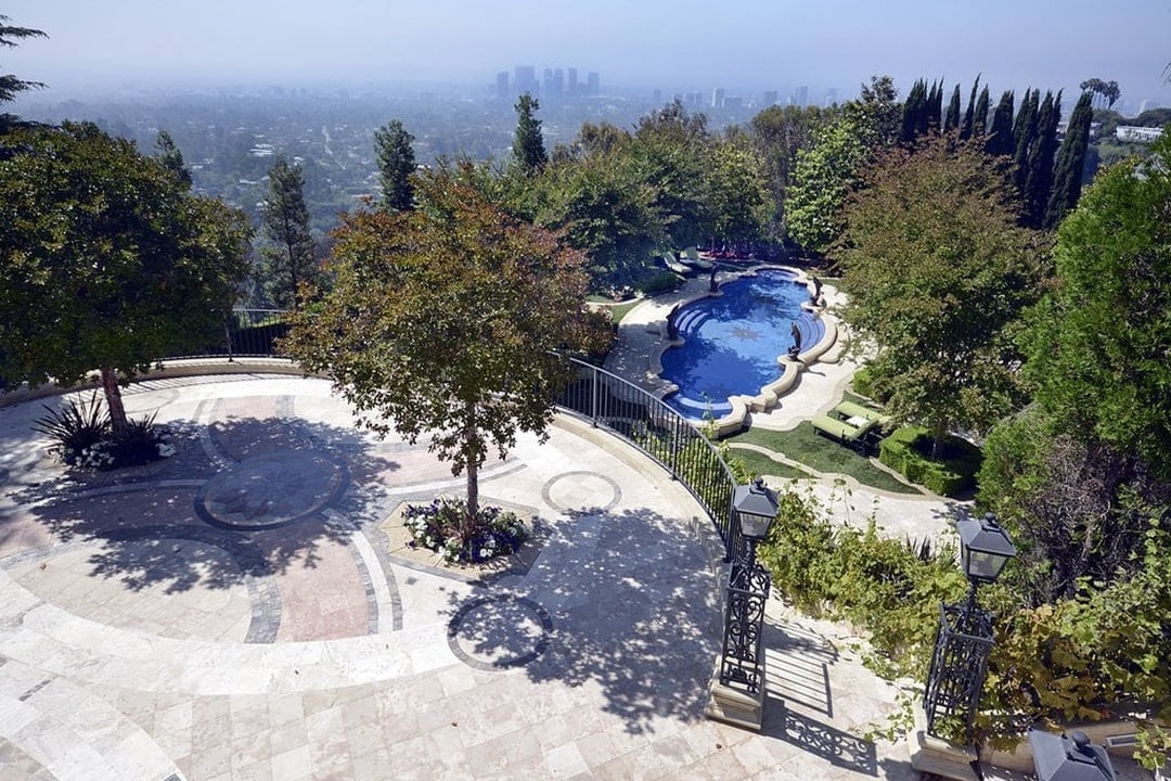 Grandeur Retreat