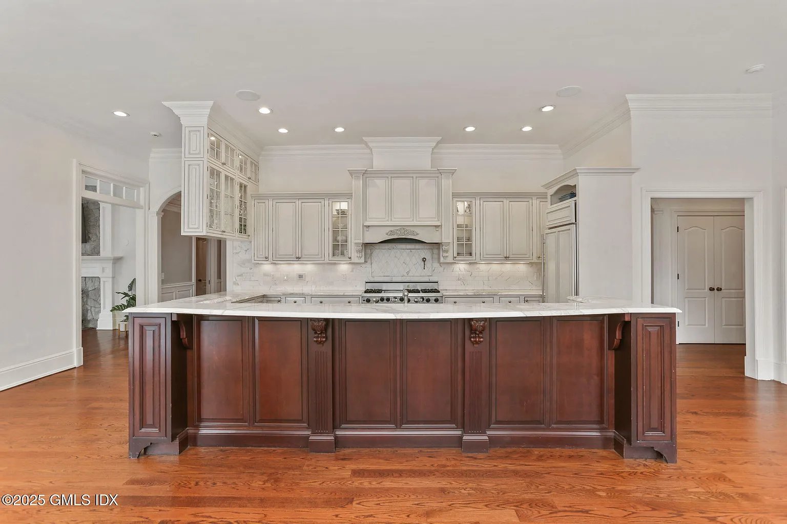 70 Sherwood Ave