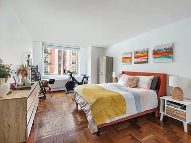 2373 Broadway APT 307