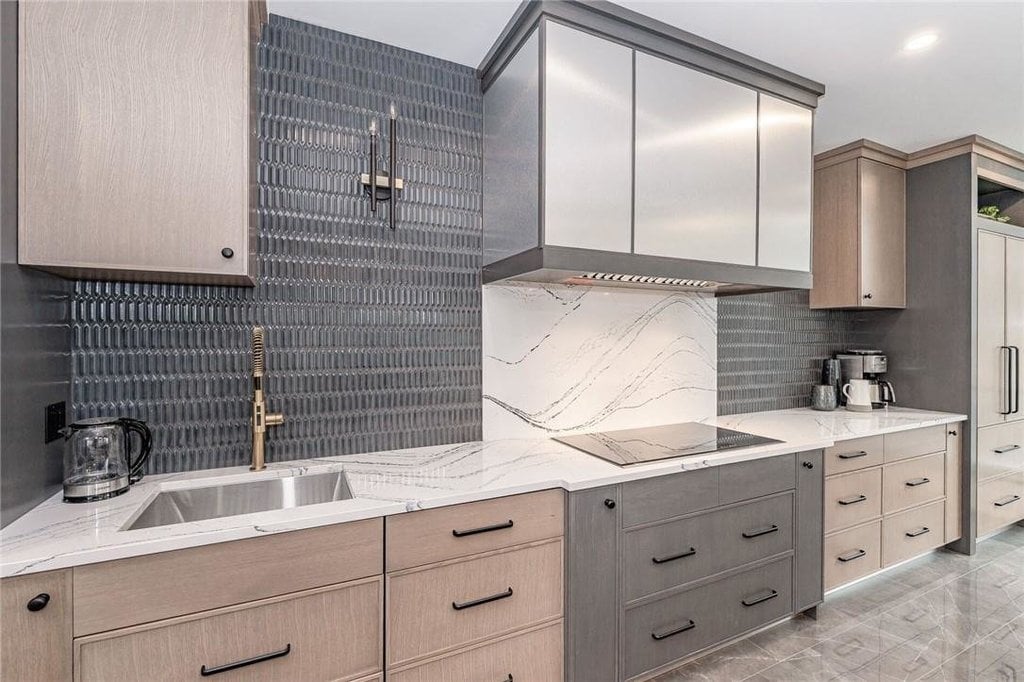 2060 Lakeshore Road #2101
