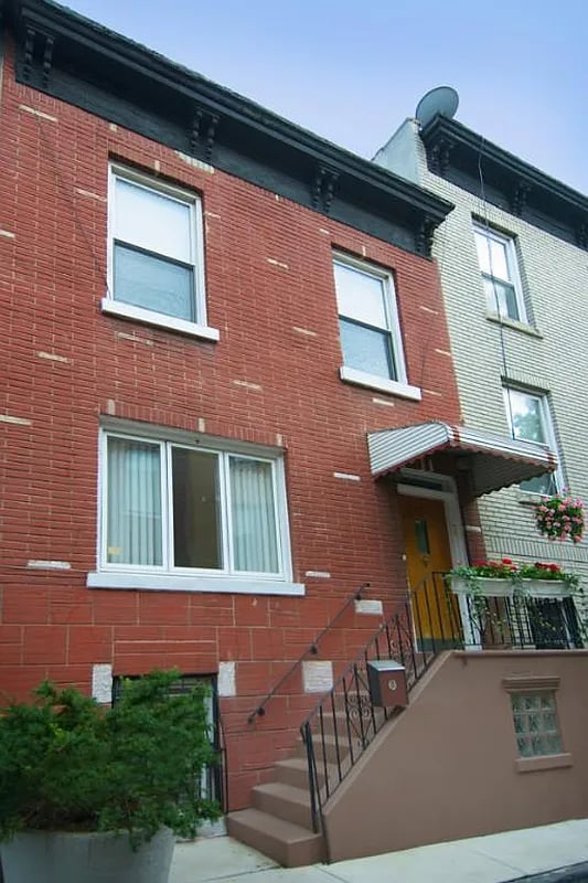 19 Dennett Pl
