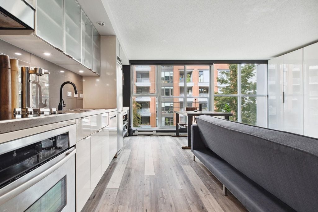 168 Powell St, #509