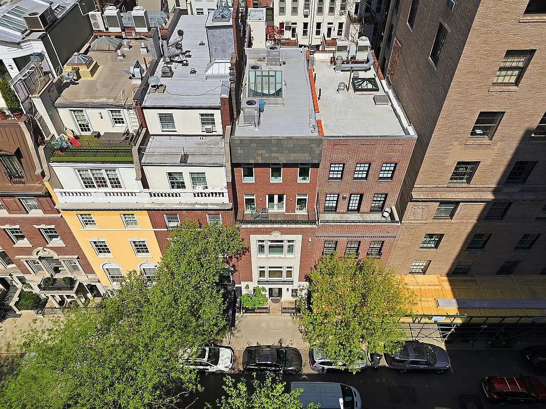 67 East 82nd Street