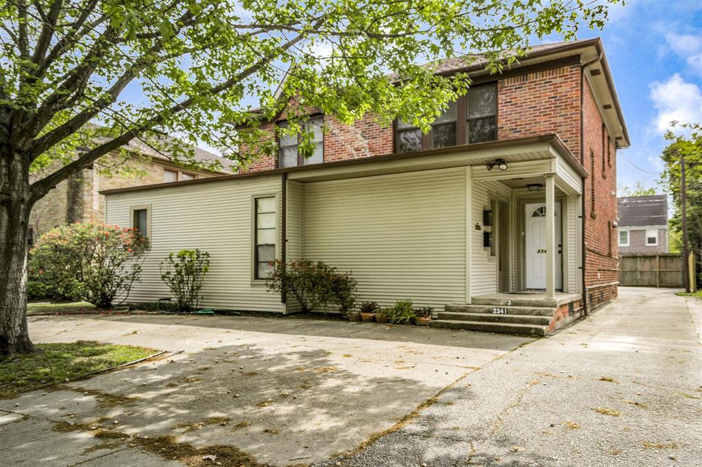 2341 Wroxton Rd