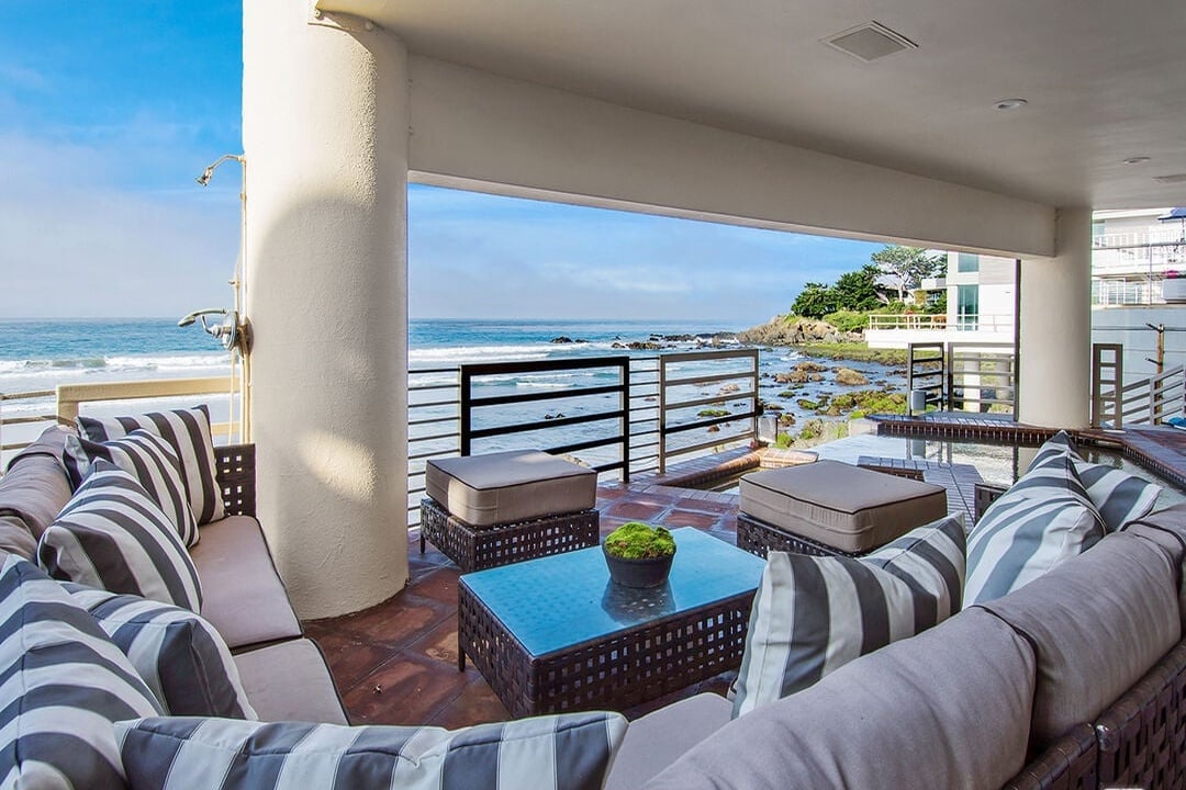 Solis Crest, Broad Beach Rd, 90265