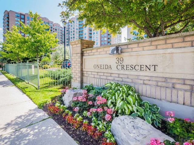 39 Oneida Crescent PH6