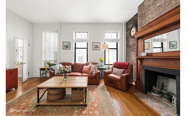 13 Downing Street Unit:1/2