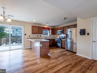 39 Lobo Ln