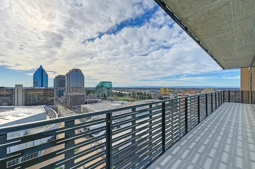 500 J St #1701