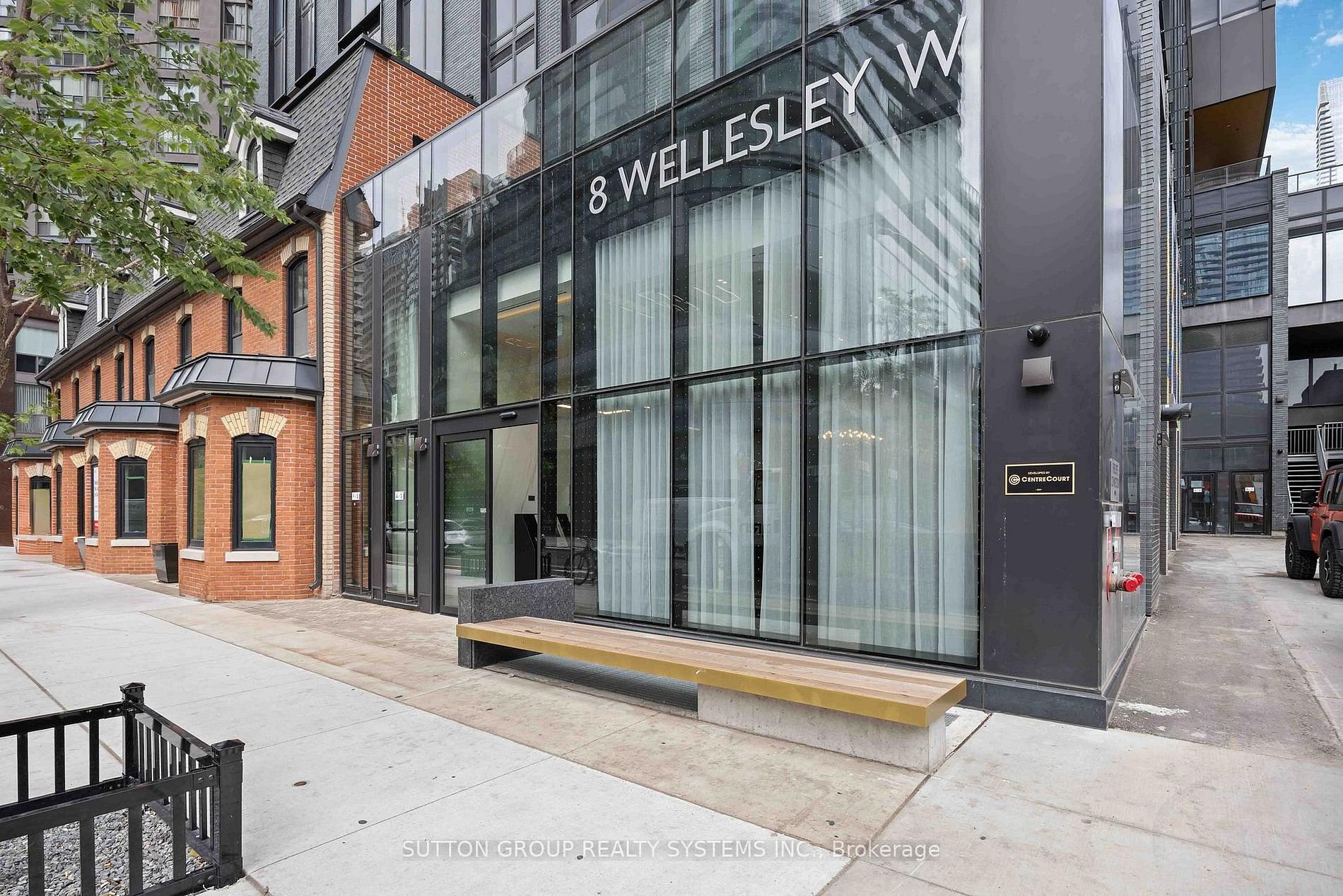 YORKVILLE'S BEST PENTHOUSE 