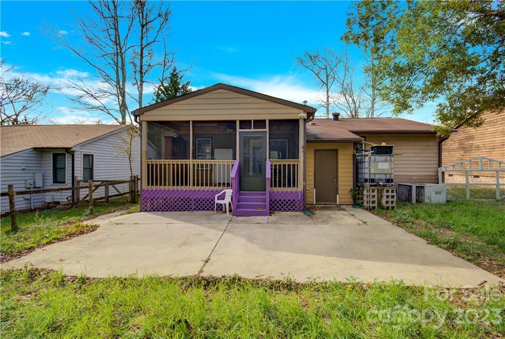 3912 Courtland Dr