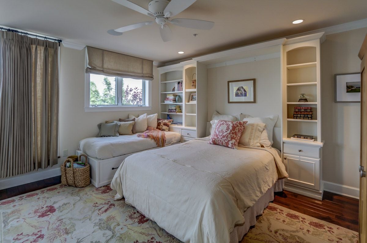 Exclusive Offering: Loraine Penthouse #1007