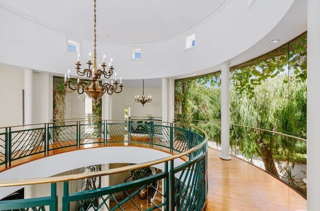Summit Estate