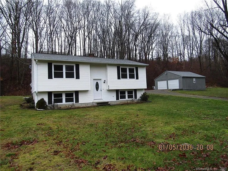 576 Valley Rd