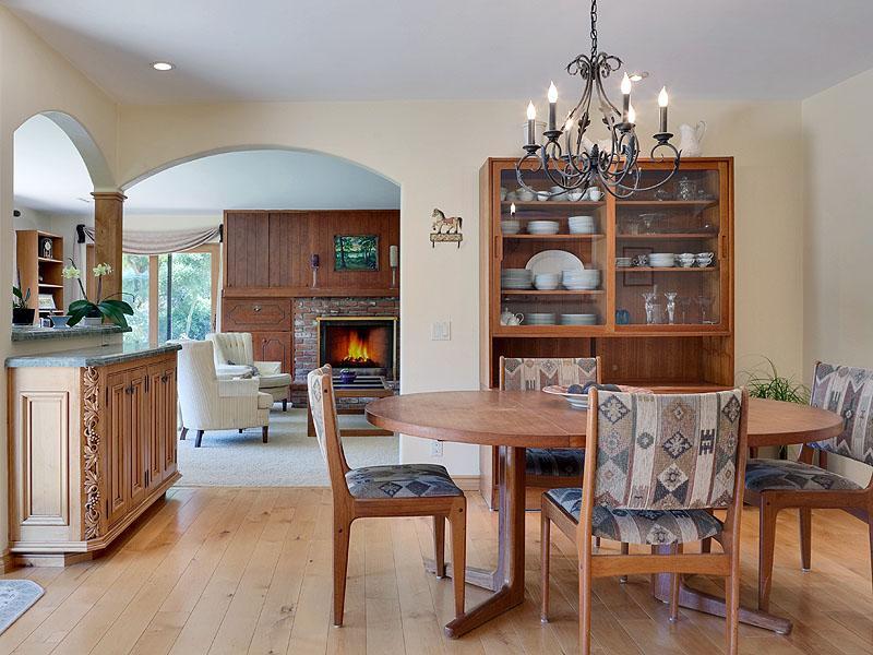 1365 Estrella Dr