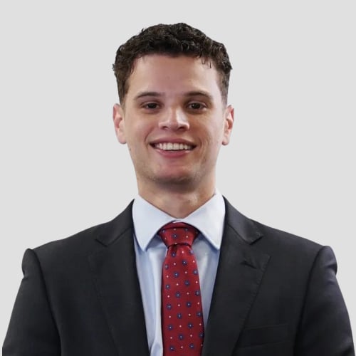 Matthew Derkatch New York, NY Real Estate Agent Headshot