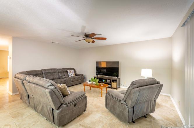 10914 Idabel Prk
