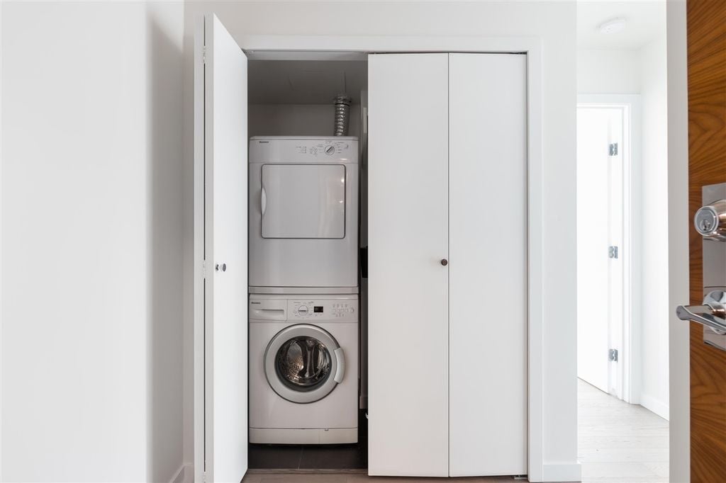 161 W Georgia St, #1508