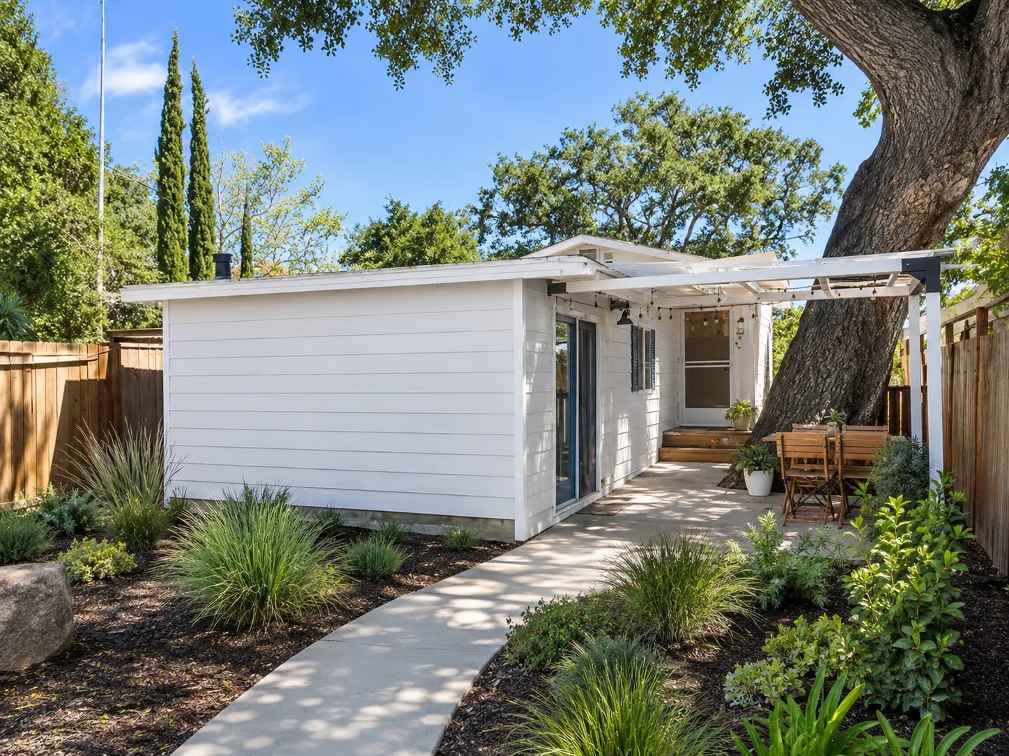124 N Poli Avenue