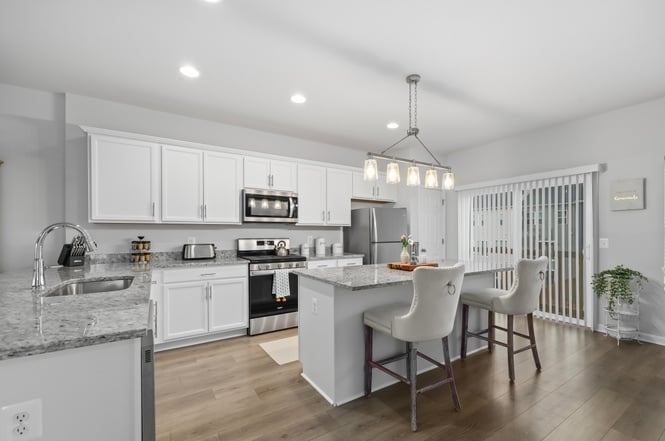 492 Parkland Dr