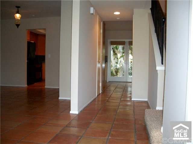 316 ALTA Ln