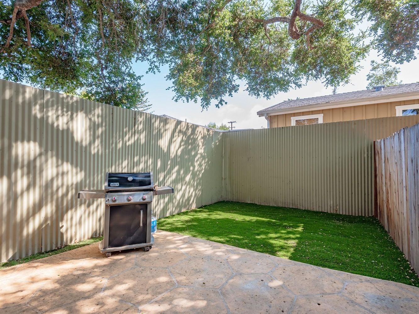 2213 Oak Park Ln