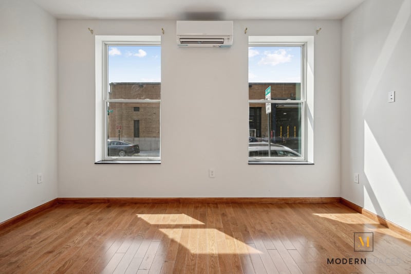 2-Bed/3-Bath Duplex (Conv 3-Bed)