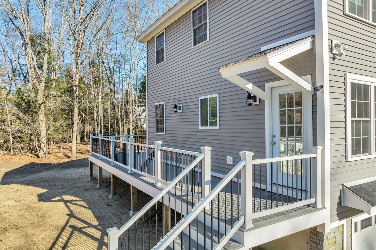 19 Eden Ln