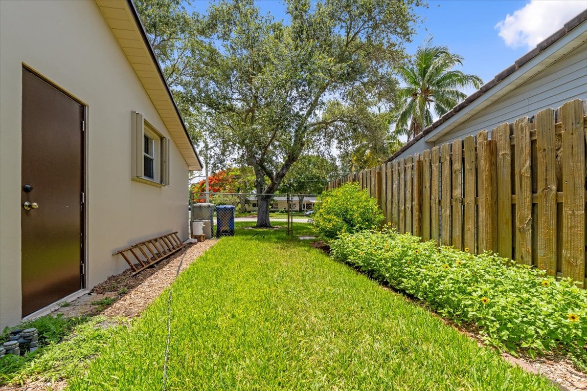 404 NE 11th Ave