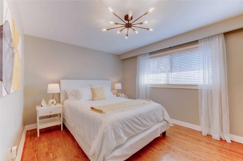 8 Sewell Dr