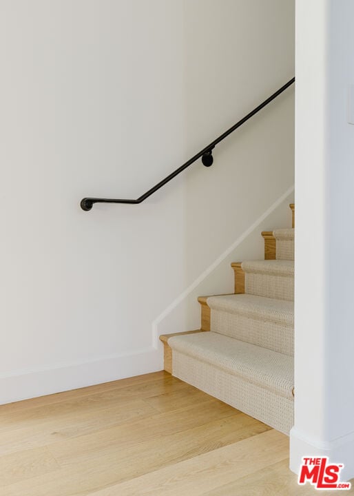 Solaris Pavilion, Westbourne Dr, 90048