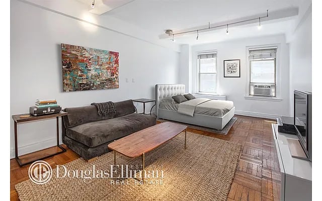 24 Fifth Avenue Unit: 410