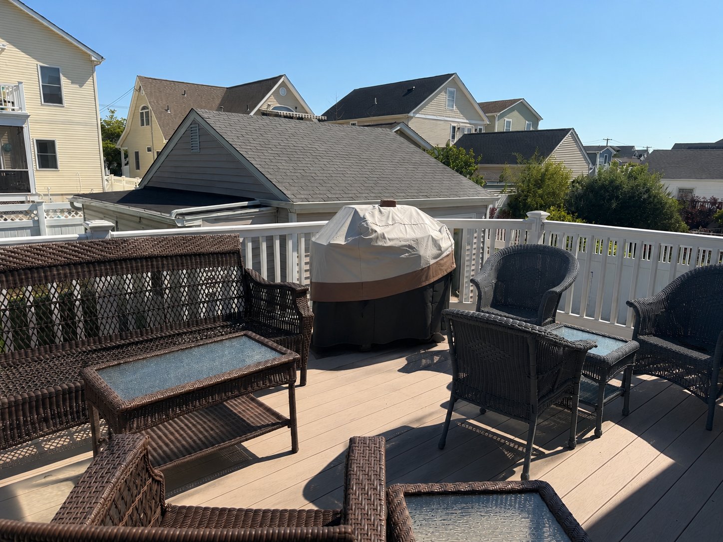 Summer Rental - Newly Renovated 2 Blocks to the Beach