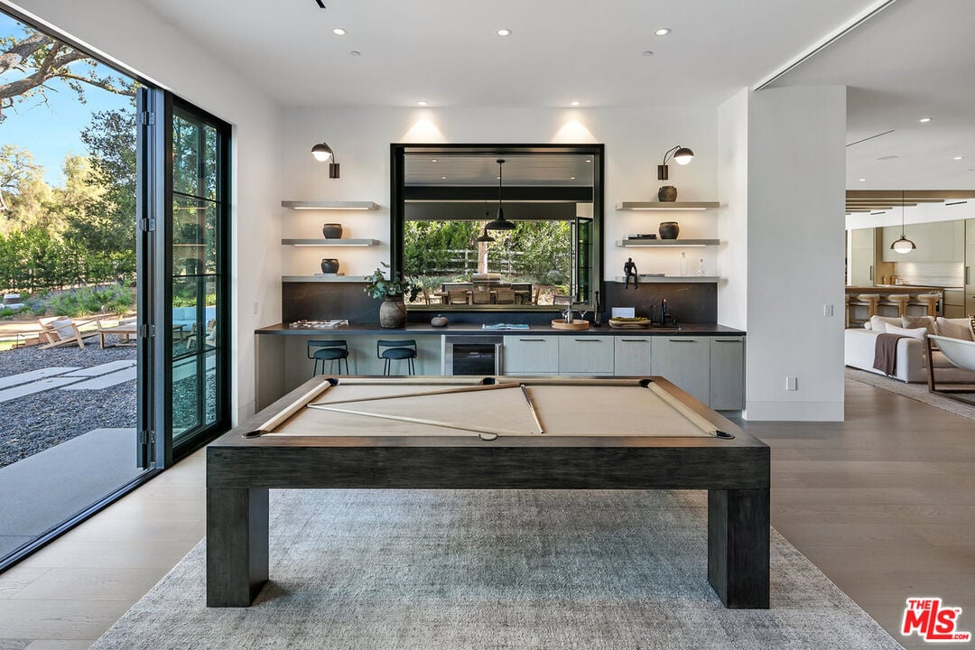 5376 Round Meadow Rd