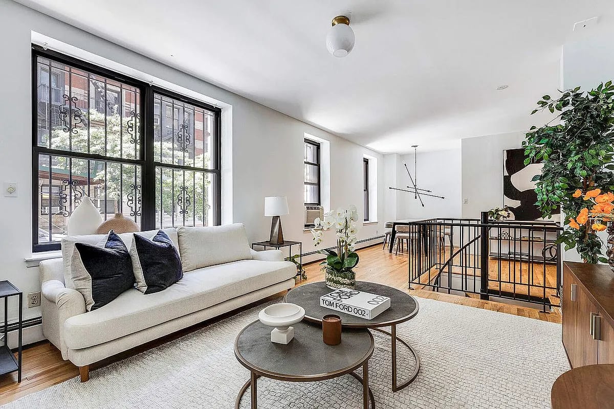 315 W 99th St APT 1B