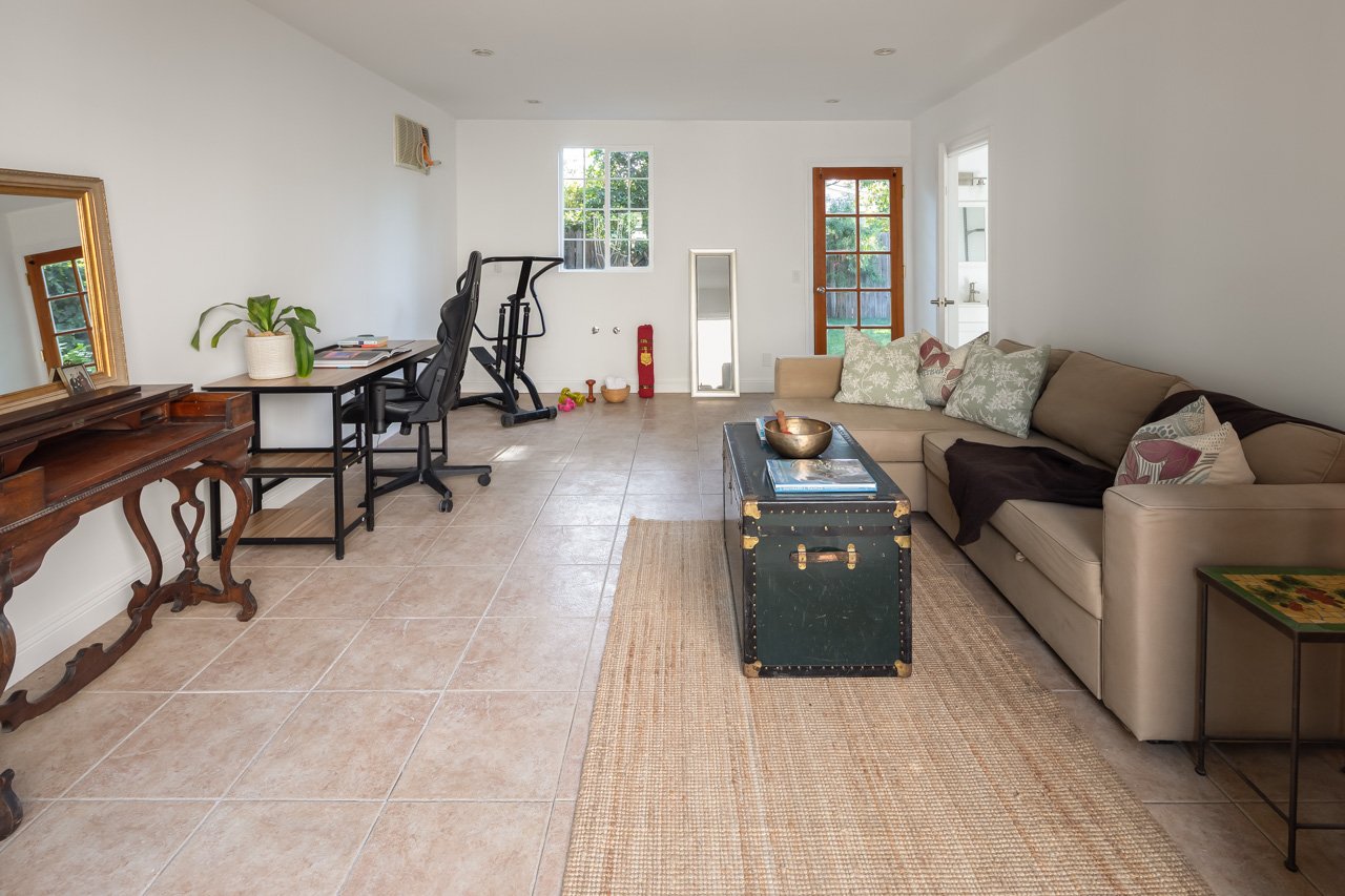 4427 Vantage Ave, Studio City