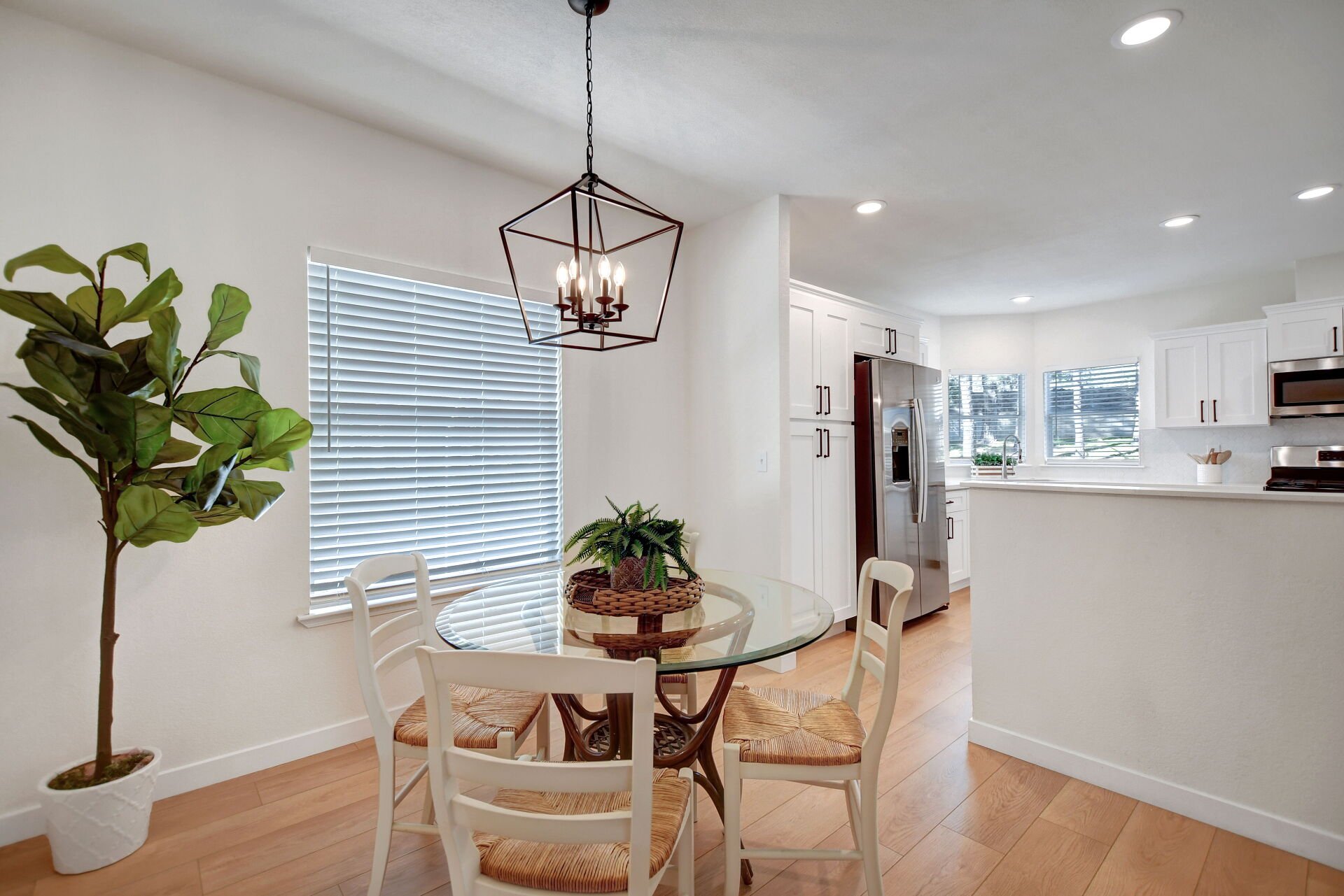8651 Foothill Boulevard 42